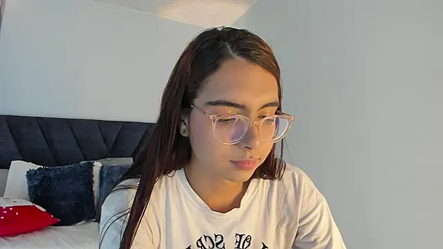 sara saenz99 online show from November 8, 10:48 pm