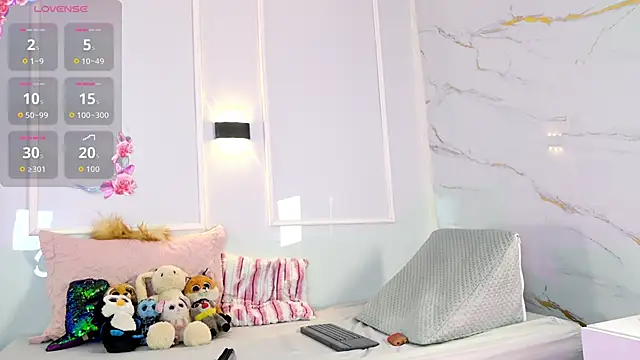 zorravioletta1 online show from April 17, 12:29 pm