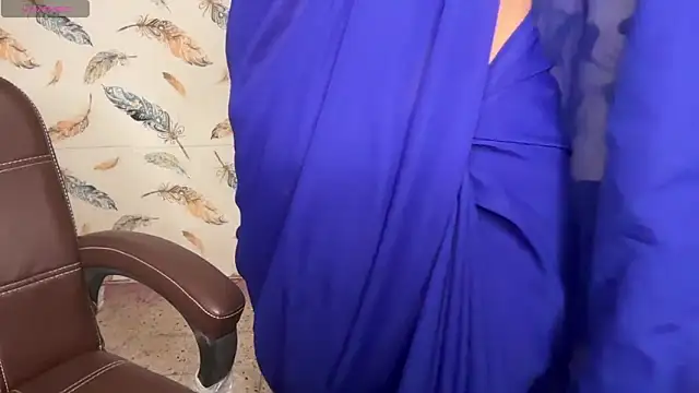 Snapshot of ridhima_ranii chatting on October 29, 6:40 am ridhima ranii online show from October 29, 6:40 am