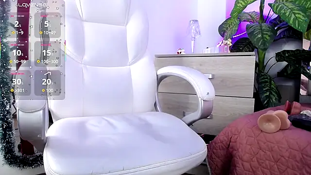 Camille jhonson online show from December 15, 10:42 am