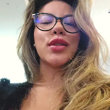 Karen San Miguel online show from October 22, 10:26 pm