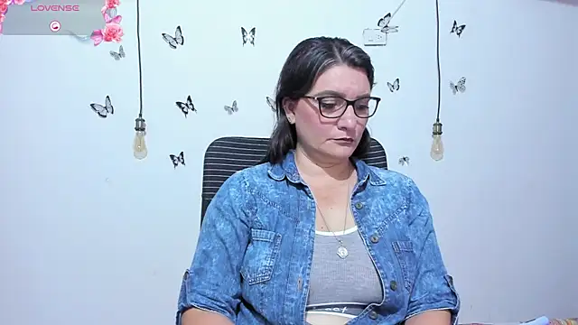 Amie Adams82  online show from May 4, 1:37 pm
