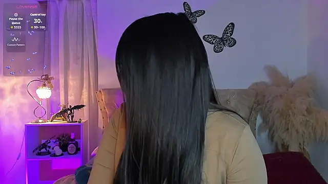 Sarahballiston  online show from January 15, 1:44 am