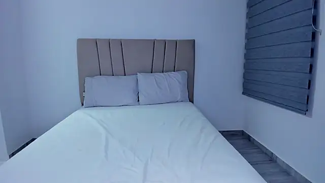 Natasha-28 online show from February 6, 2:04 am