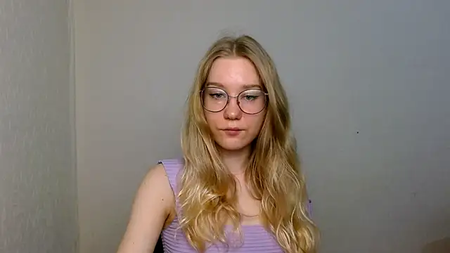 cindi hot online show from December 5, 11:22 am