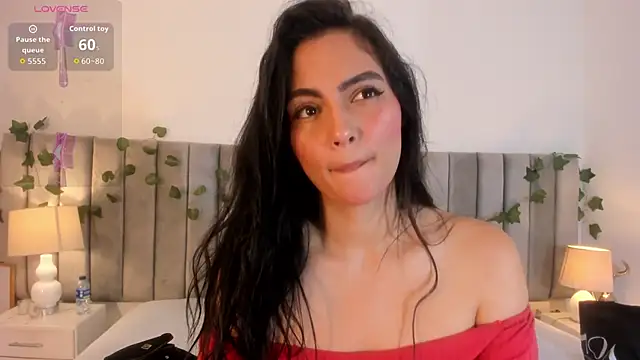 kareena basu online show from April 10, 4:18 am