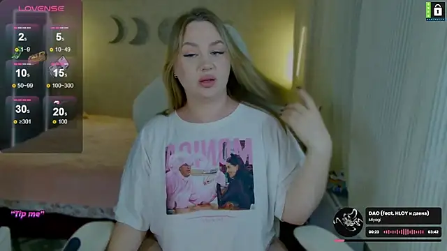 -LinaLove- online show from October 1, 7:19 pm