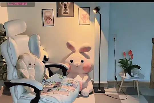  Aimy  online show from September 9, 4:40 pm