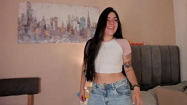 dakotaa   online show from October 25, 8:48 pm