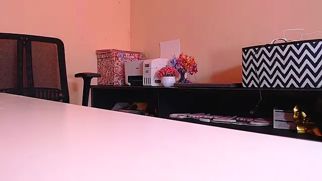 FRUITOFEDEN01 online show from October 11, 9:03 am