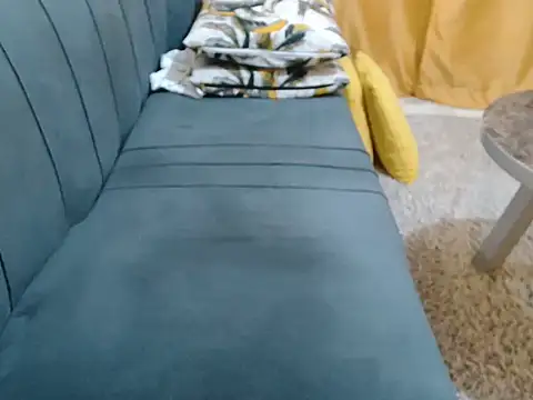 leslysexygirl online show from March 31, 6:24 am