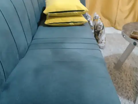 leslysexygirl online show from April 17, 6:26 am