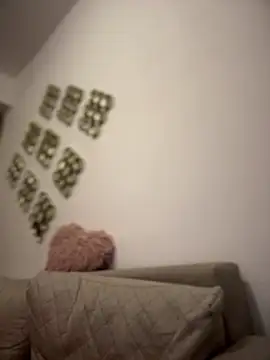 RaquelleDevon online show from January 7, 5:49 pm