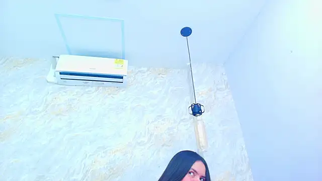 Snapshot of Mia_candy_0 chatting on October 15, 12:19 pm Mia candy 0 online show from October 15, 12:19 pm