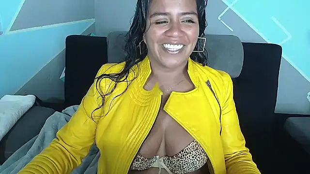 saggil23 online show from November 3, 3:49 pm