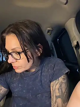 BeautifulMesss online show from October 30, 5:25 pm