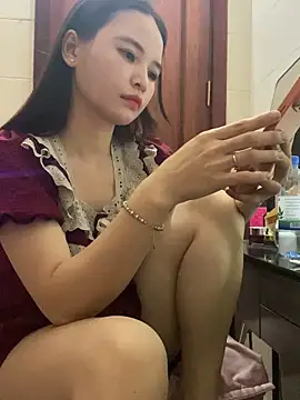 LiLi-Kirix99 online show from May 31, 1:28 pm