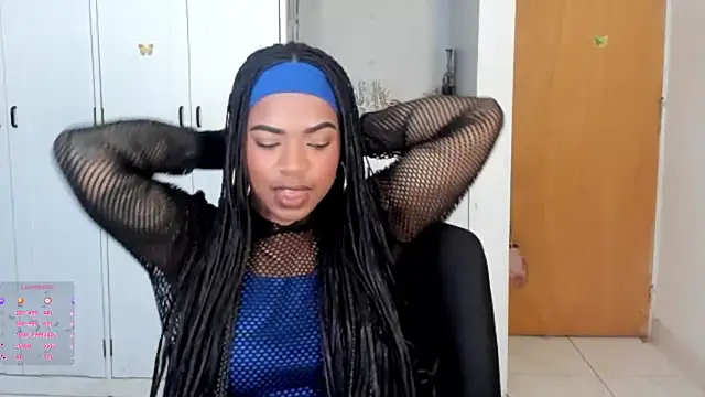 Snapshot of Marce_22 chatting on September 18, 1:04 am Marce 22 online show from September 18, 1:04 am