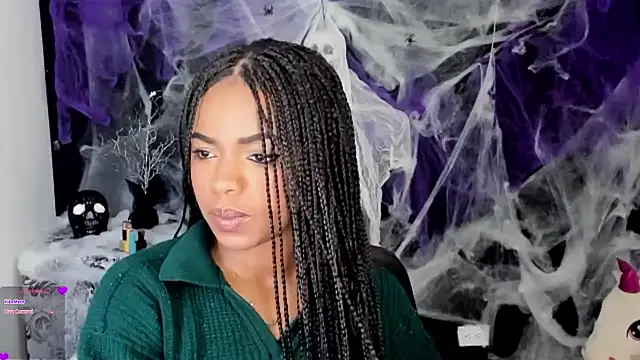 Snapshot of Marce_22 chatting on October 19, 9:55 am Marce 22 online show from October 19, 9:55 am