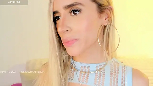 StormiRusso online show from March 20, 1:32 am