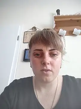 CoddessCrystal online show from May 11, 7:54 am