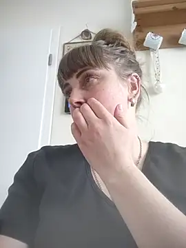 CoddessCrystal online show from February 23, 10:37 am