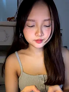 Snapshot of Alice1818 chatting on October 27, 7:26 am Alice1818 online show from October 27, 7:26 am