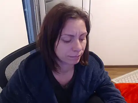 Emmatoo online show from March 3, 8:48 pm