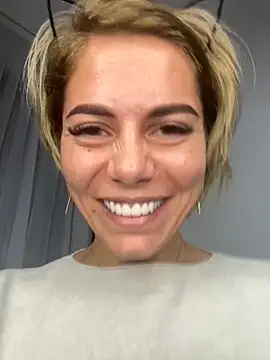 tanyagrey online show from October 7, 7:13 am