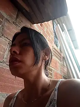 Alanagracia online show from October 15, 12:30 pm