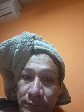 miicheele32 online show from November 4, 7:46 am