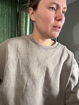 Charming Daphny online show from February 11, 7:32 am