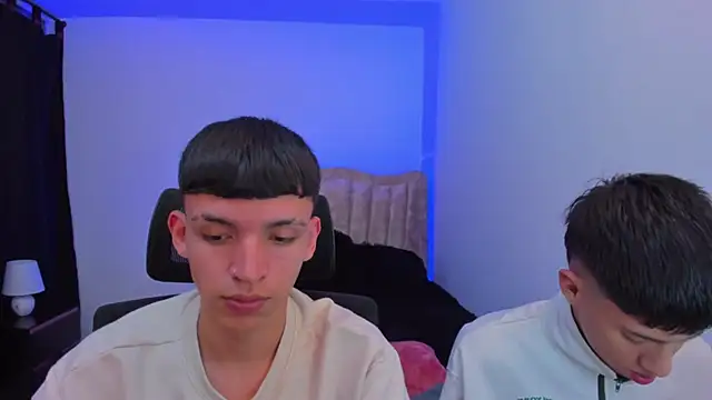 Snapshot of Juan_Nd_Steven chatting on September 18, 4:11 am Juan Nd Steven online show from September 18, 4:11 am
