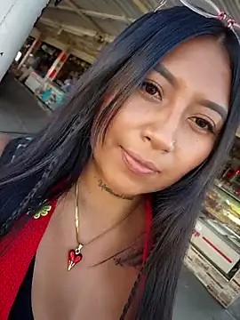 Snapshot of luisa16xxx chatting on October 14, 7:27 pm luisa16xxx online show from October 14, 7:27 pm