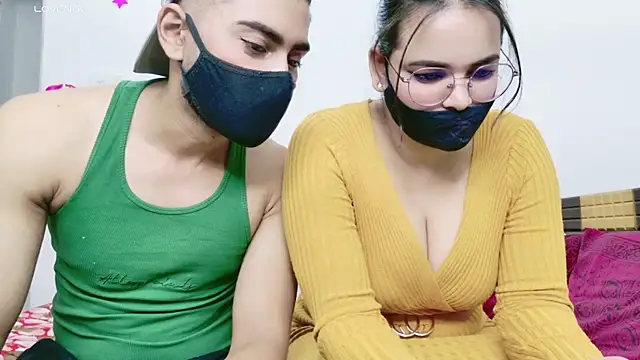 Snapshot of RupaliDixit chatting on October 14, 5:59 pm RupaliDixit online show from October 14, 5:59 pm