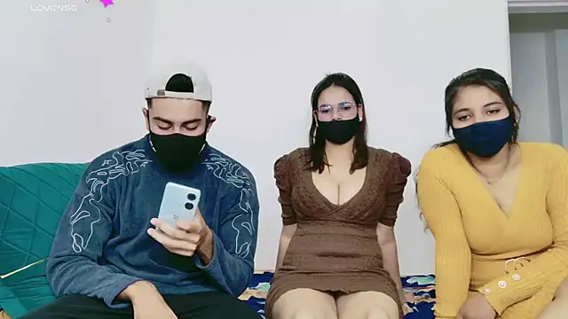 Snapshot of RupaliDixit chatting on October 10, 5:18 pm RupaliDixit online show from October 10, 5:18 pm