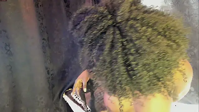 MiaKnox online show from February 3, 12:10 am