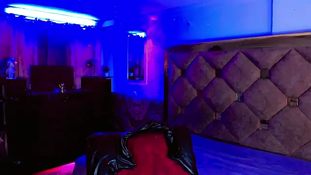 the-horus-girl online show from October 6, 12:49 am