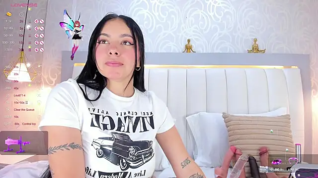 Snapshot of afrodytasky_ chatting on September 16, 12:13 pm afrodytasky online show from September 16, 12:13 pm
