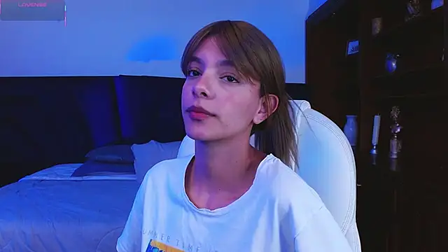 peyton golden1 online show from March 23, 3:23 am