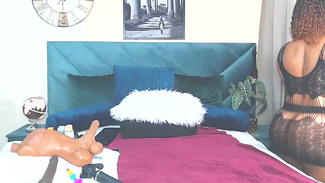 BubbleAngel online show from October 25, 7:05 am