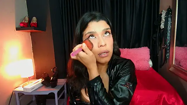 AvaLusty online show from February 3, 11:48 am