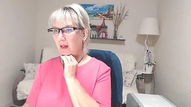 FleurMays online show from October 5, 5:56 am