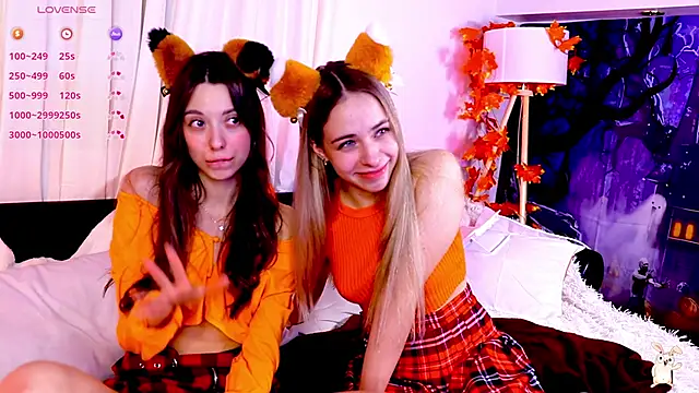 Snapshot of Goldy_Grace_ chatting on October 24, 12:56 pm Goldy Grace online show from October 24, 12:56 pm