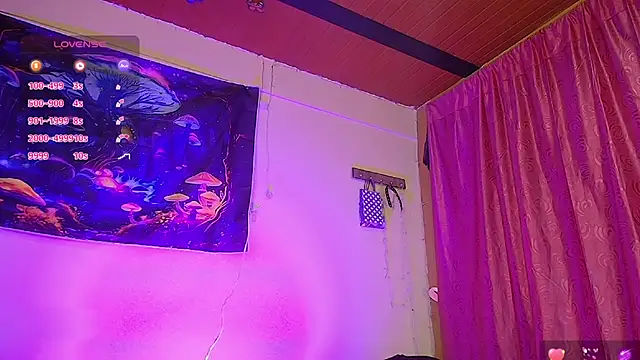 pocahonta89 online show from September 15, 4:54 am