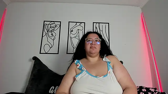 RubyPirsso18 online show from November 8, 7:19 pm