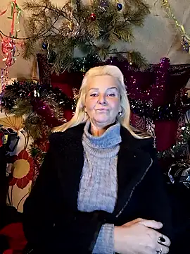 CassandraSandra44 online show from January 17, 5:53 pm