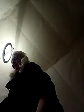 CassandraSandra44 online show from November 16, 5:31 am