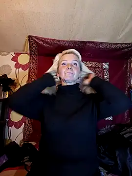 CassandraSandra44 online show from February 16, 3:56 pm