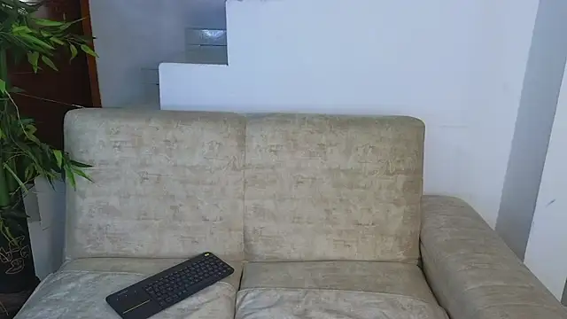 Lorenne Miller online show from September 17, 3:37 am